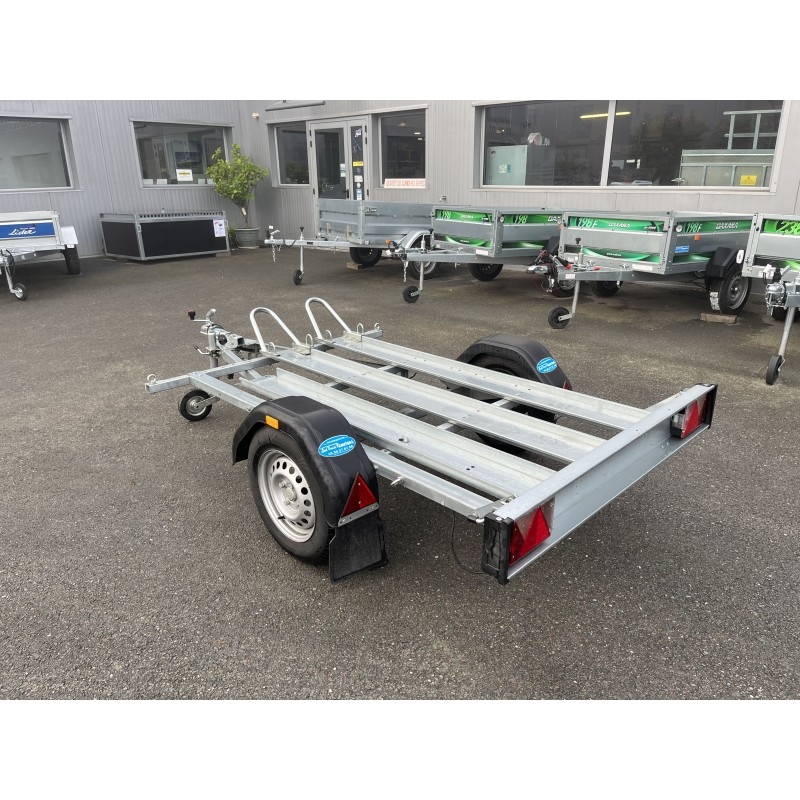 main picture announcement