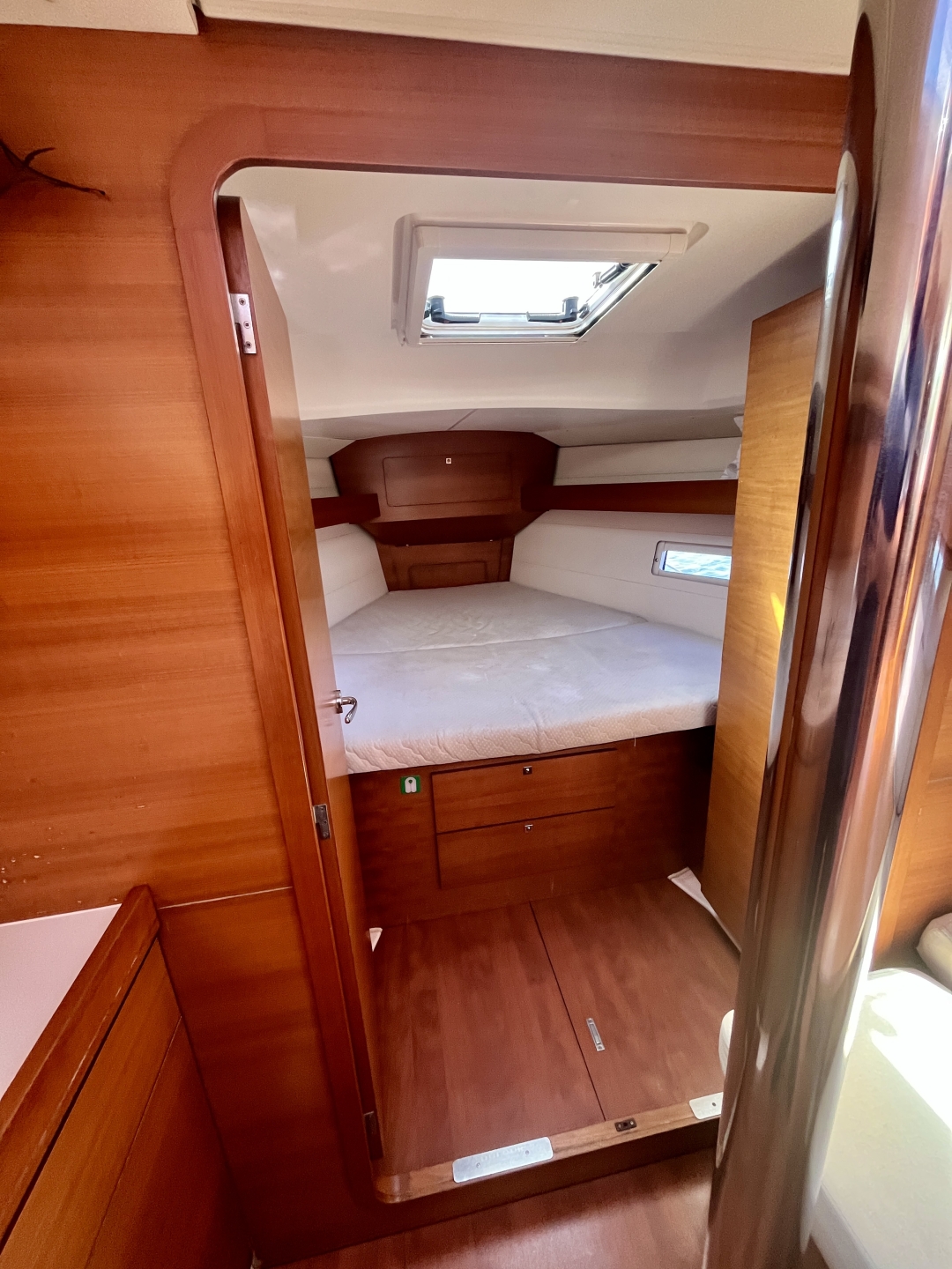 Picture 7 of announcement 12903