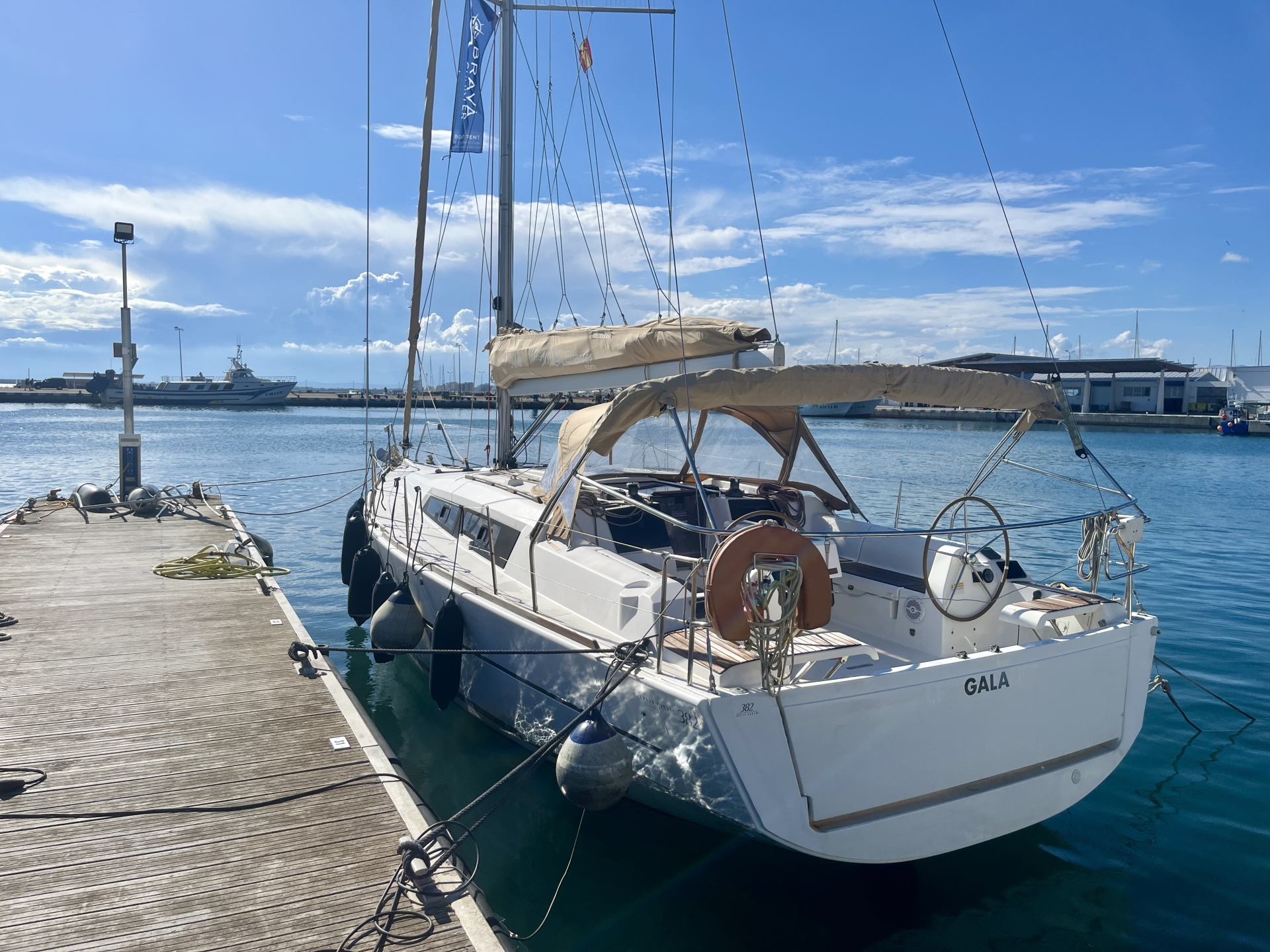 Picture 11 of announcement 12907