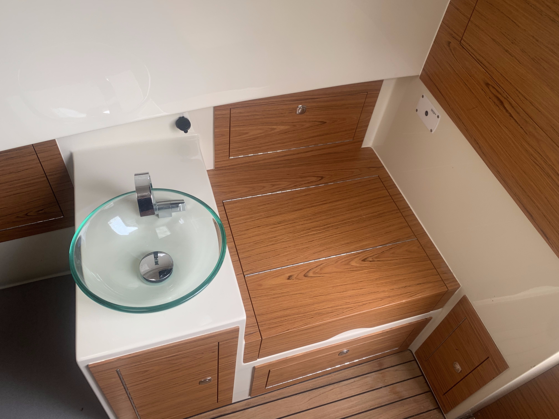 Picture 9 of announcement 13370