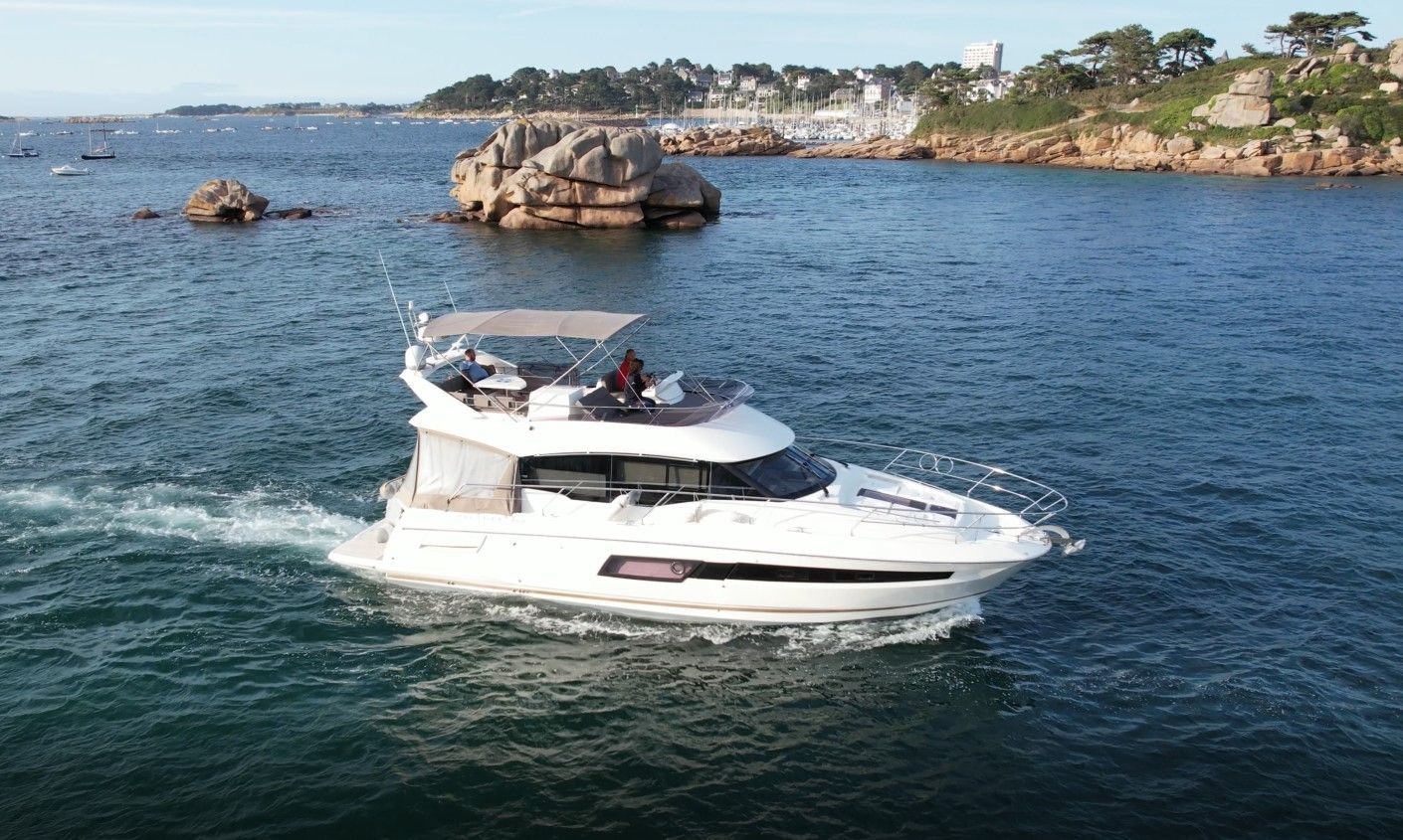 main picture announcement