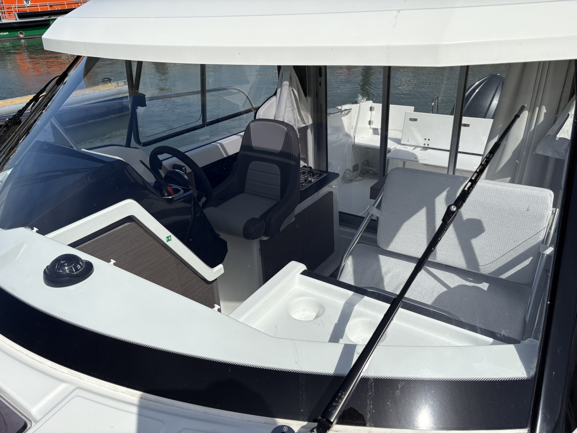 Picture 4 of announcement 16572