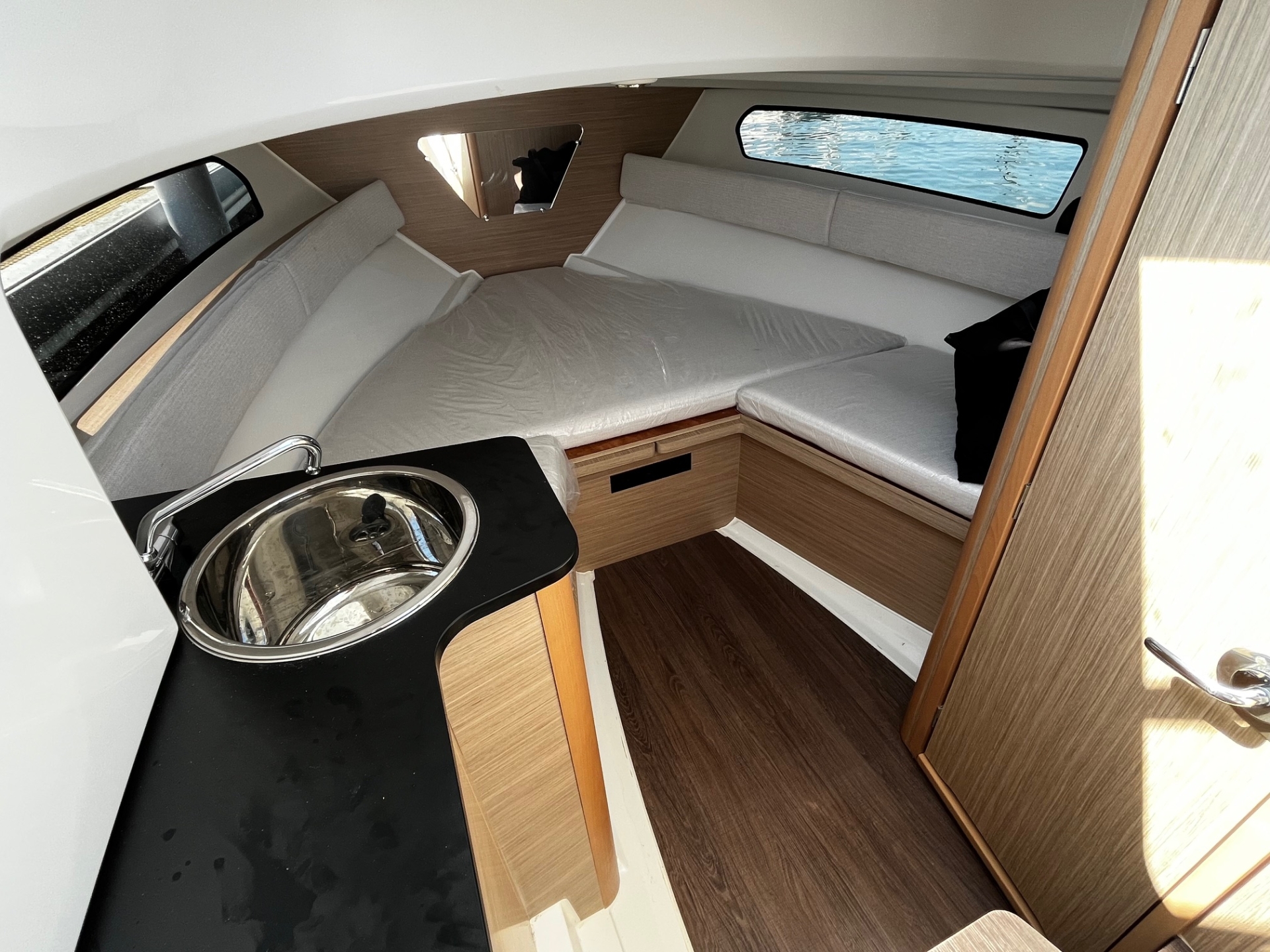 Picture 4 of announcement 17370