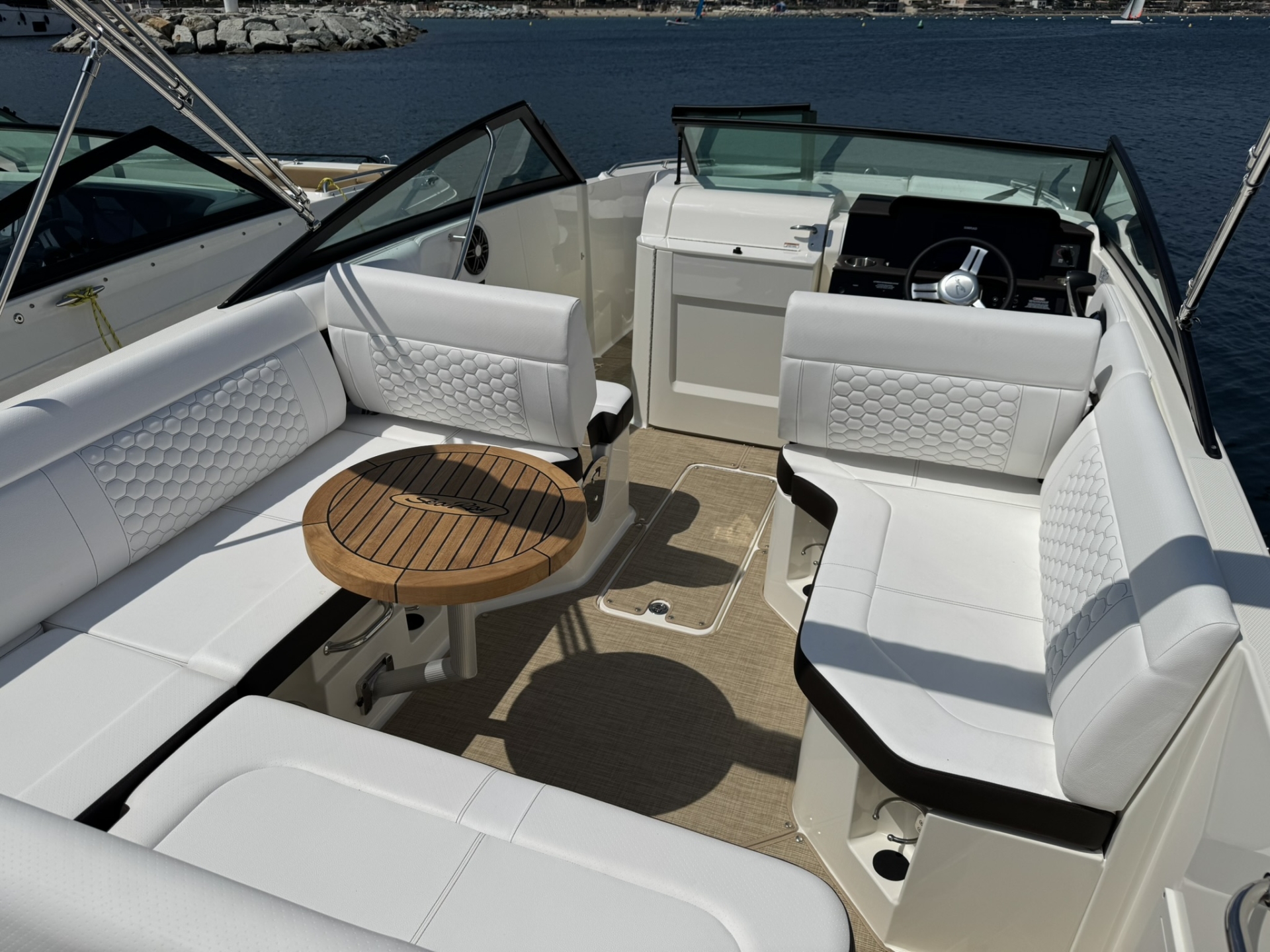 Picture 9 of announcement 17600