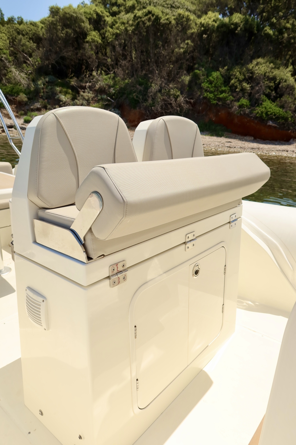 Picture 4 of announcement 18741