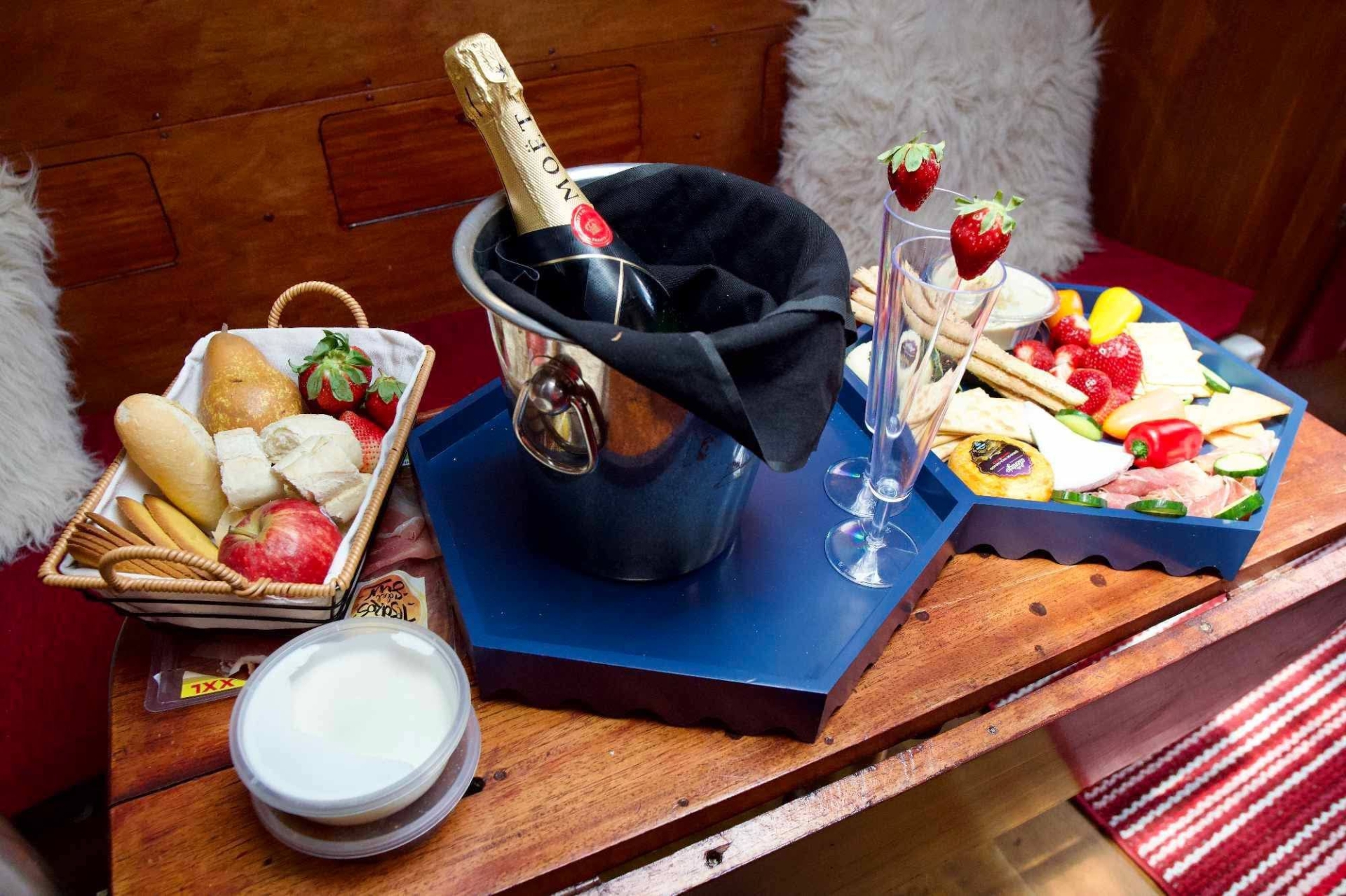 Picture 6 of announcement 19044