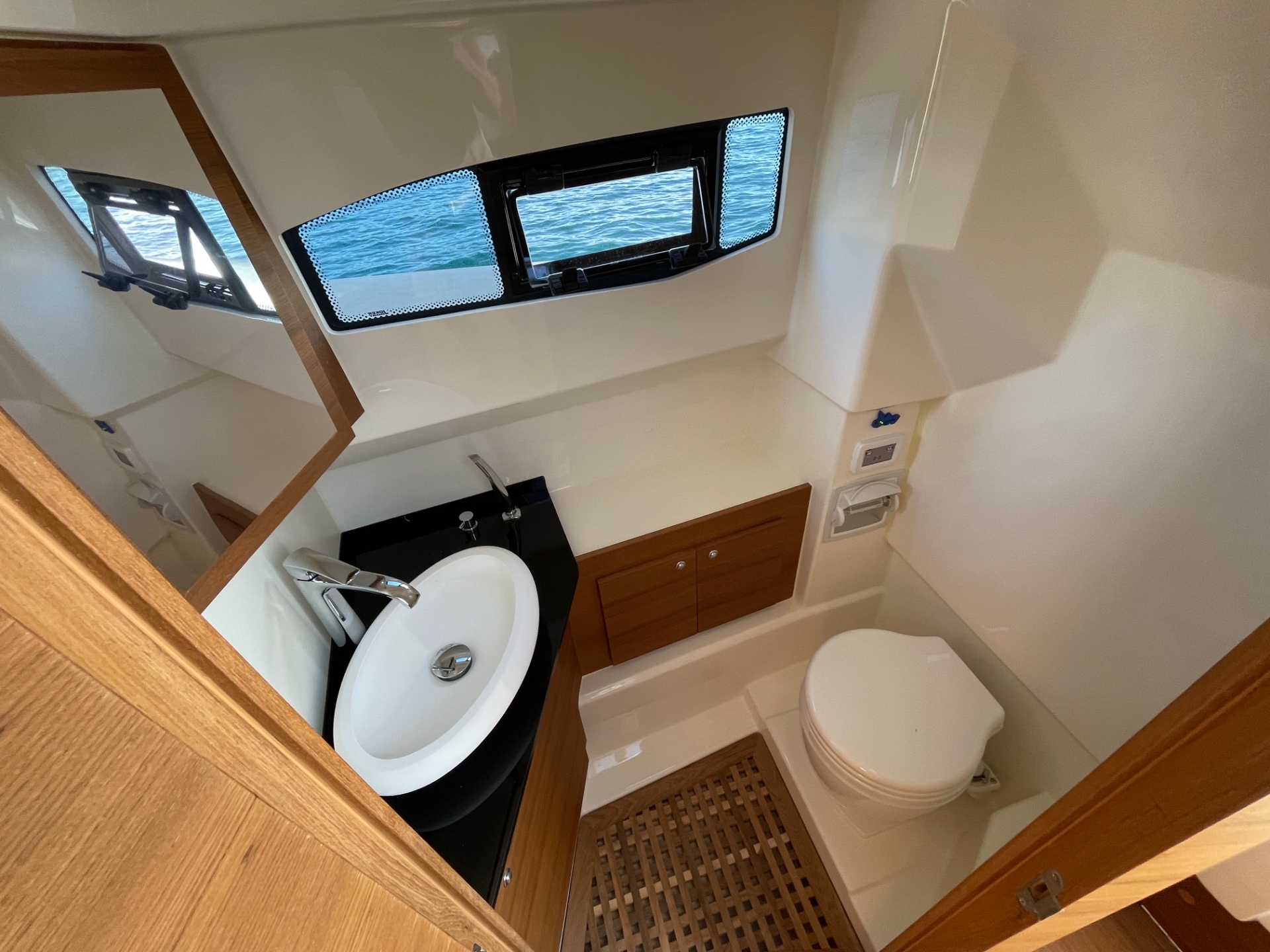 Picture 18 of announcement 19158