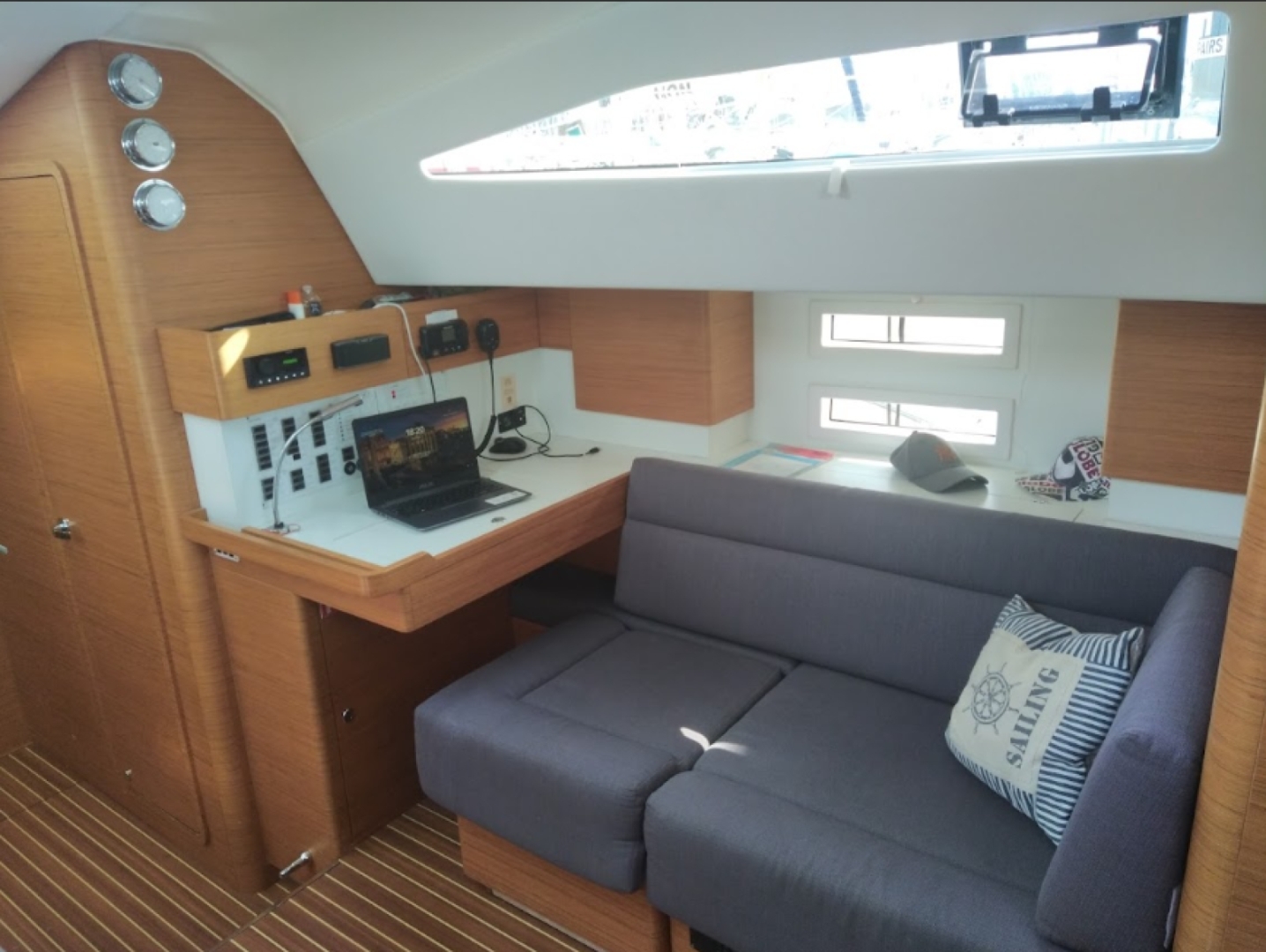 Picture 10 of announcement 19964