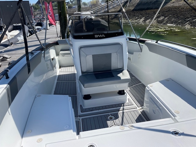 Picture 12 of announcement 22700