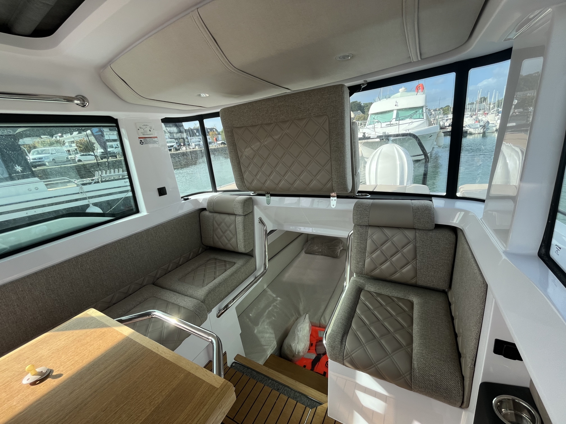 Picture 6 of announcement 23914