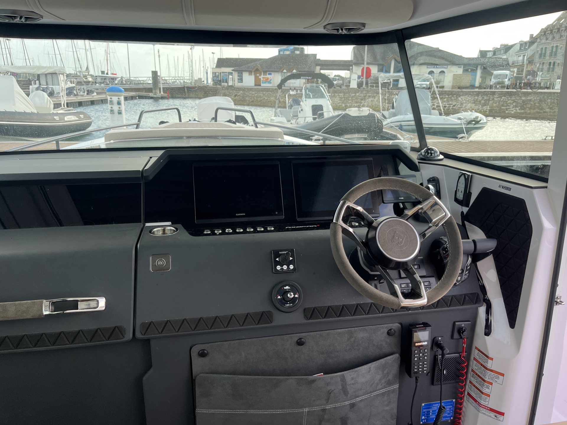 Picture 13 of announcement 23921