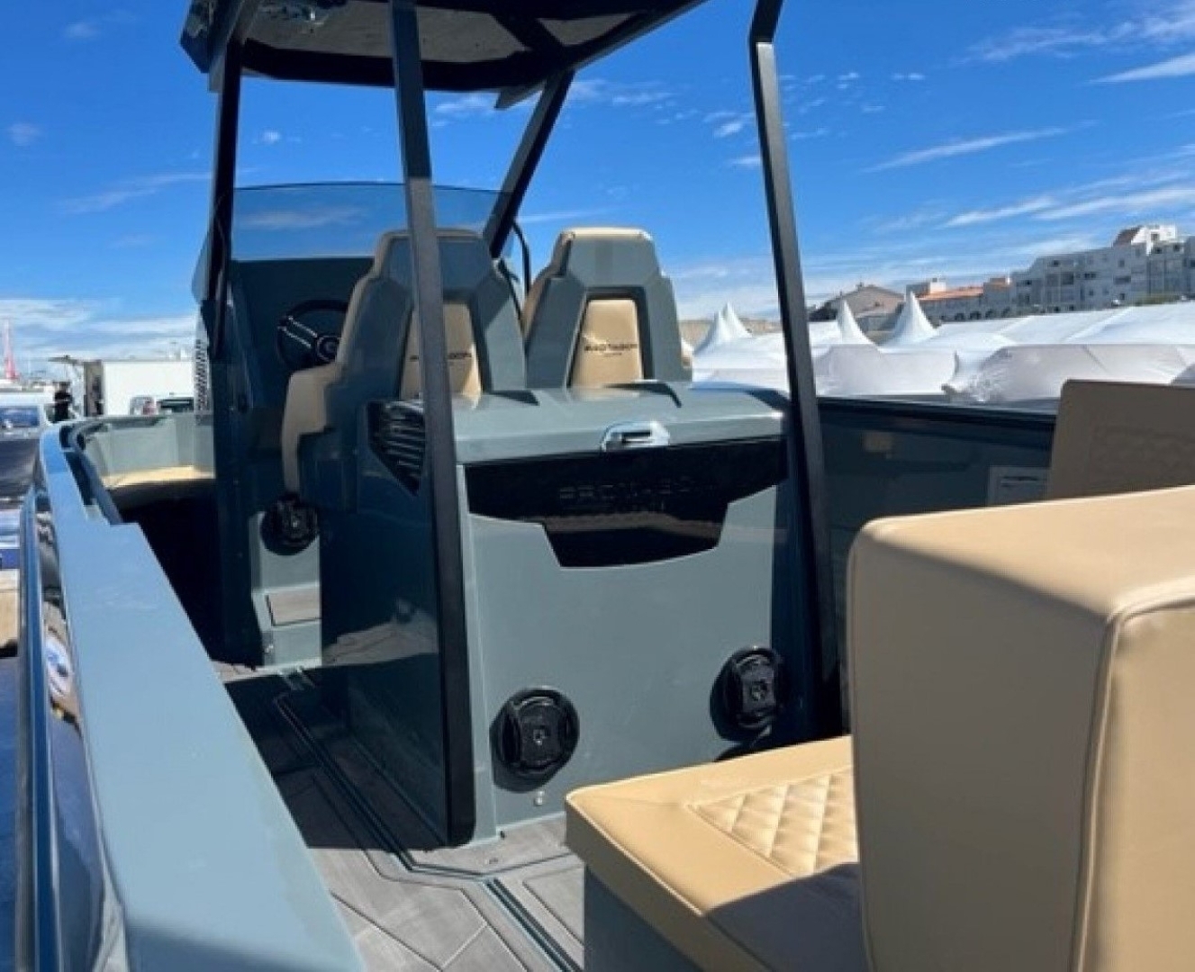 Picture 10 of announcement 24617