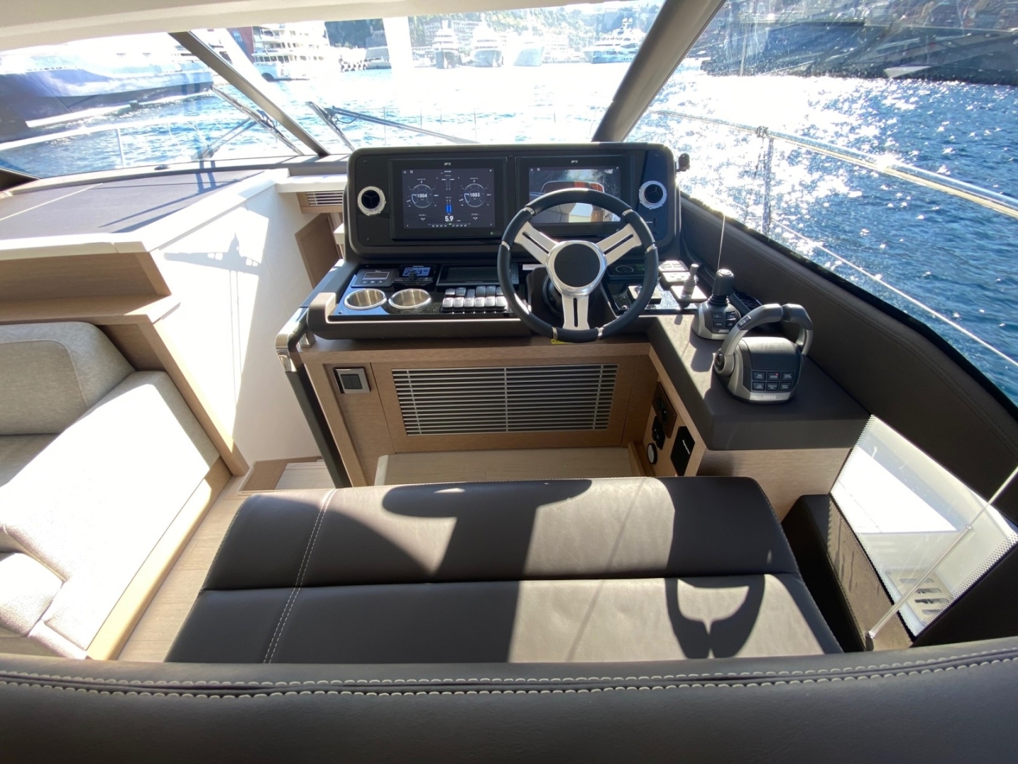 Picture 7 of announcement 28279