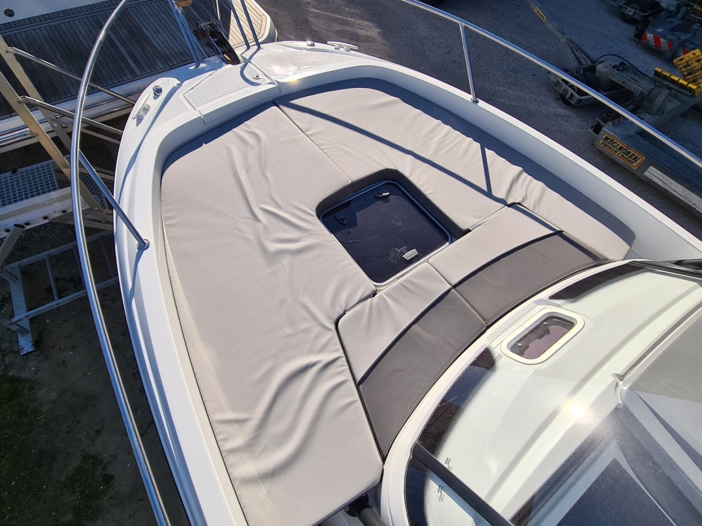 Picture 4 of announcement 28293