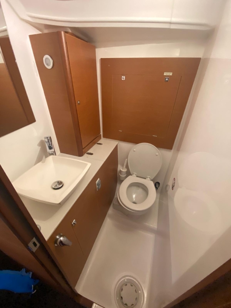 Picture 17 of announcement 28323