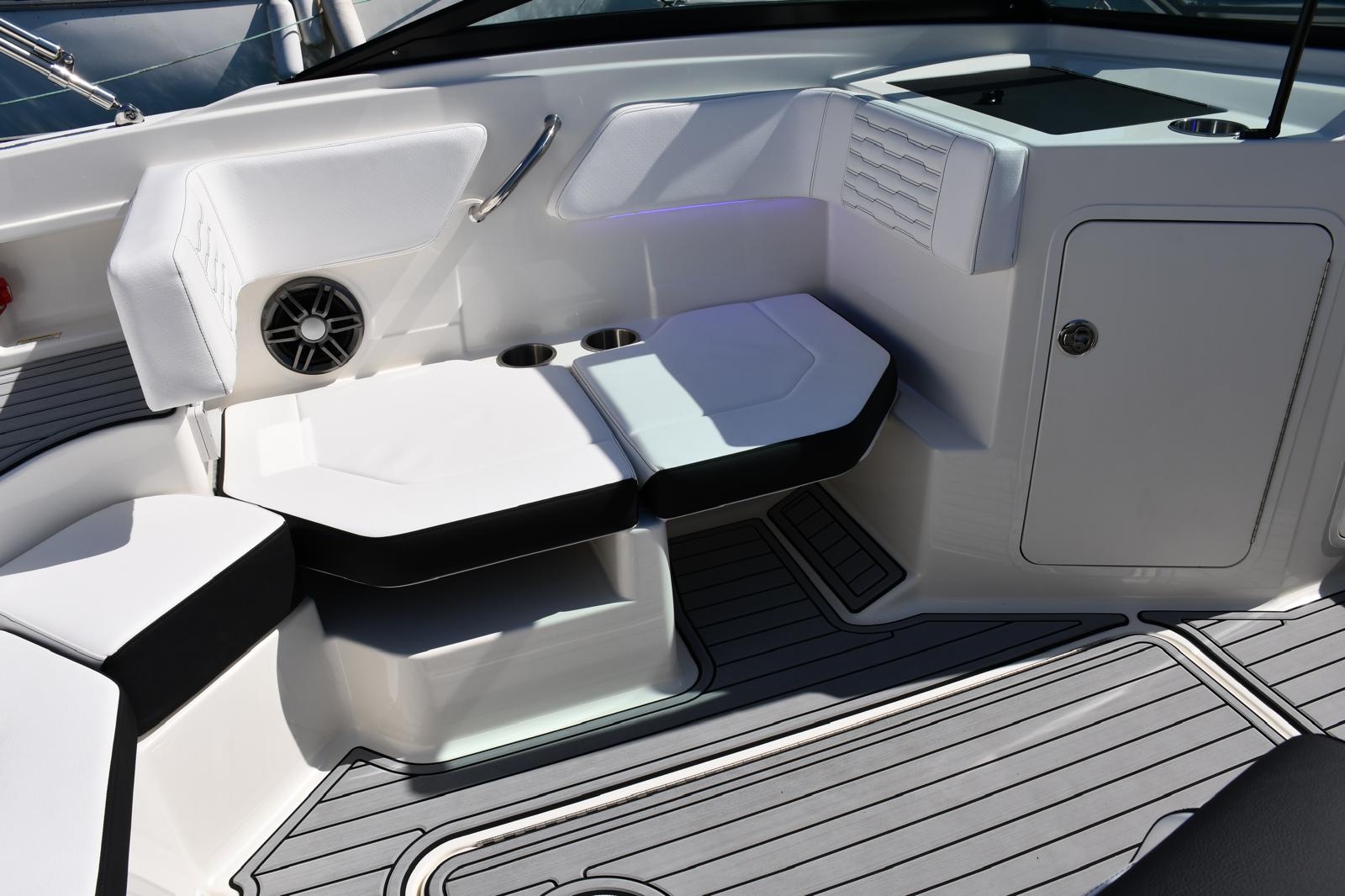 Picture 10 of announcement 28598