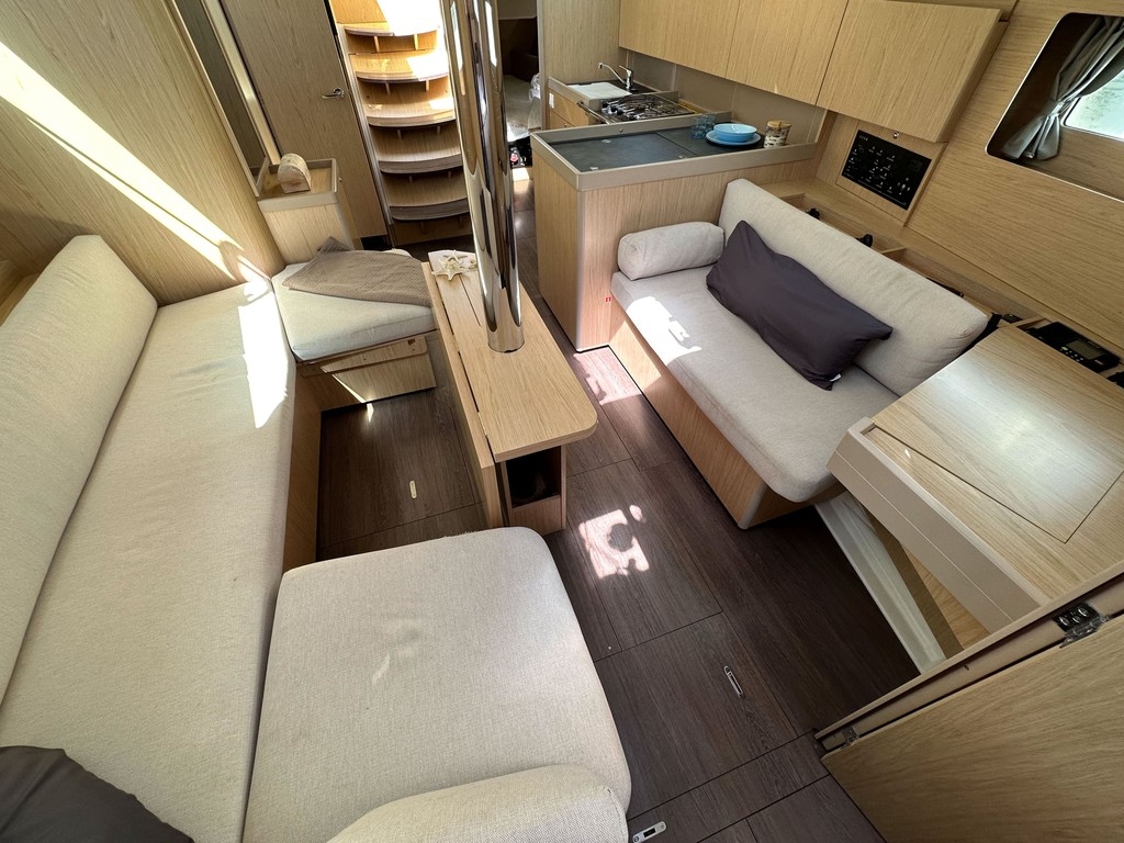 Picture 10 of announcement 28700