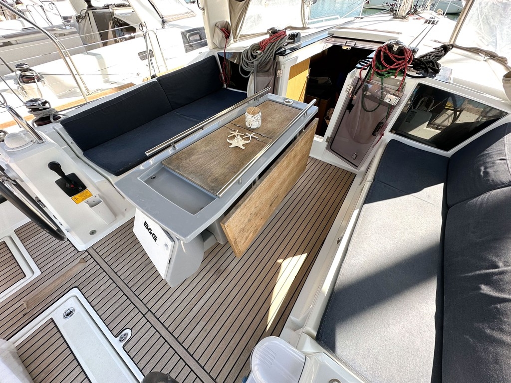 Picture 13 of announcement 28703