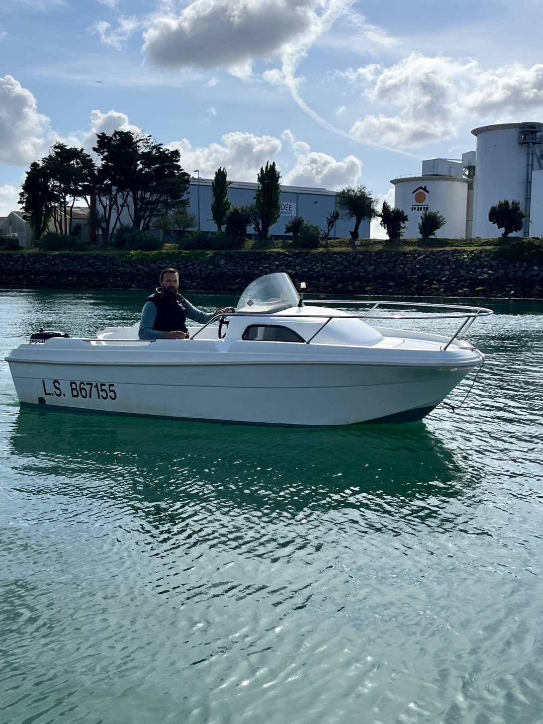 main picture announcement