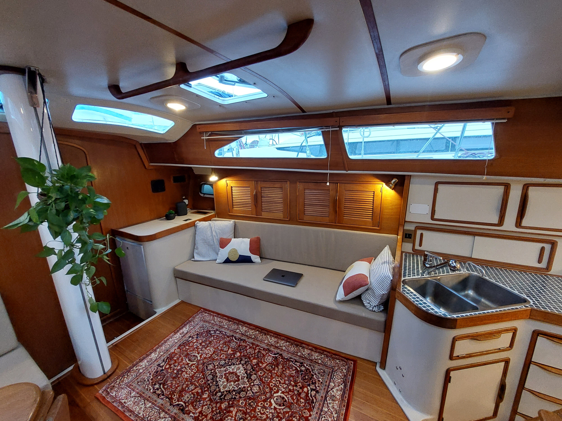 Picture 19 of announcement 29798