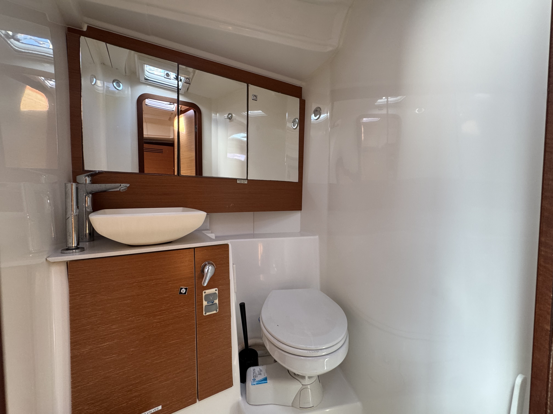 Picture 13 of announcement 29940