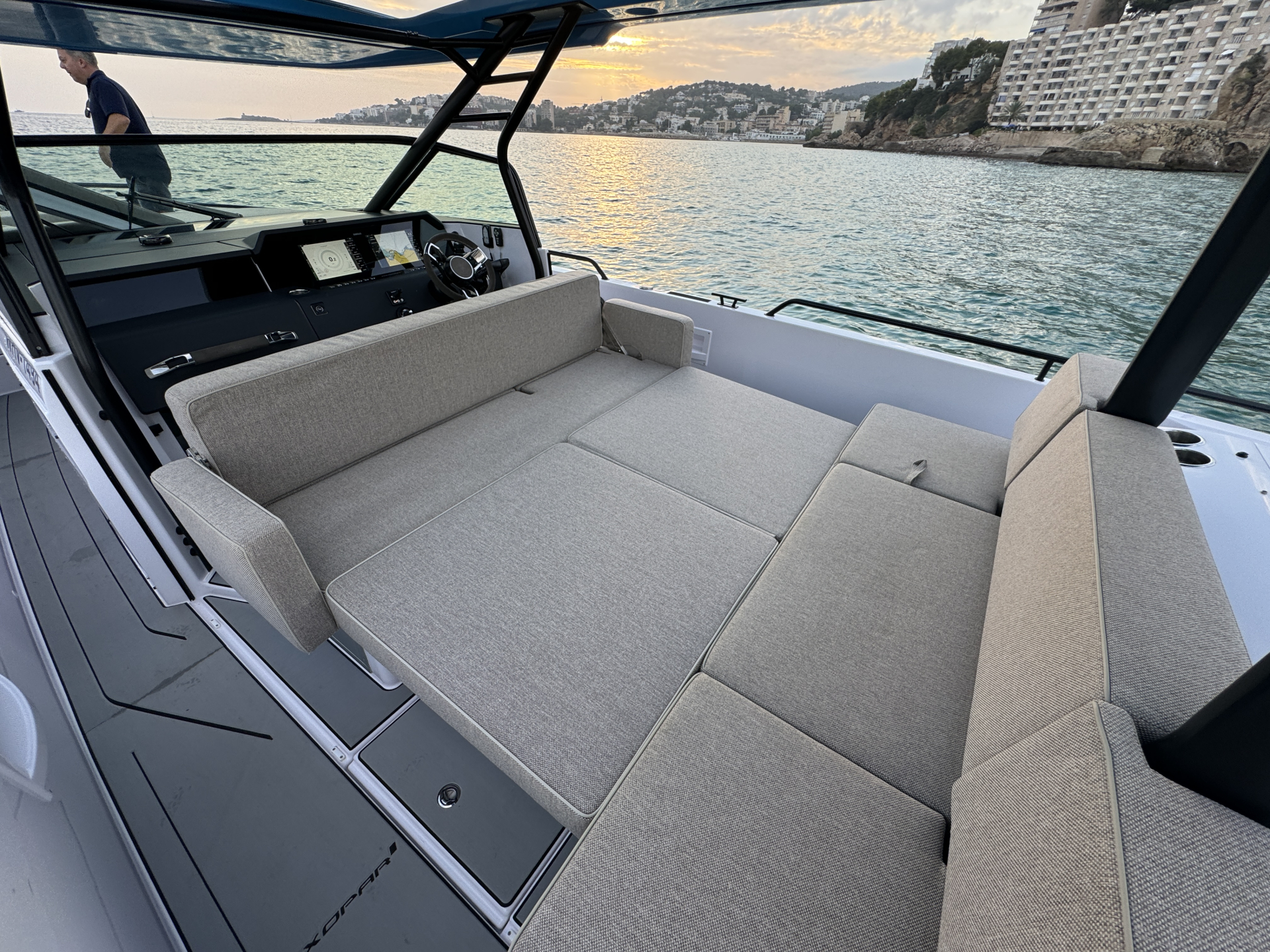 Picture 10 of announcement 30228