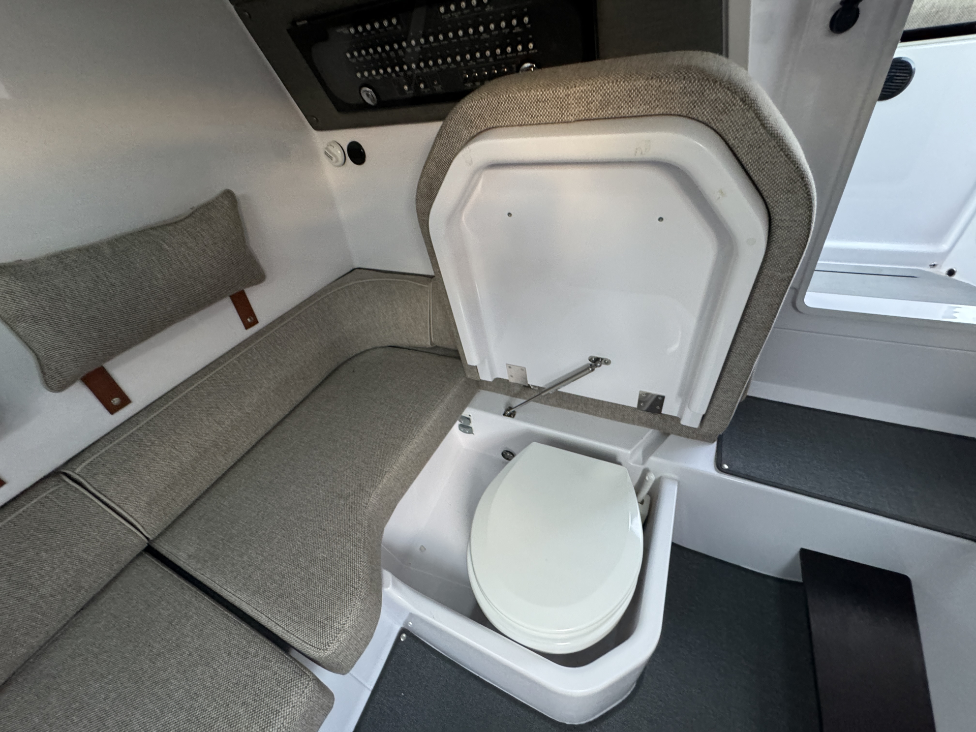 Picture 15 of announcement 30236