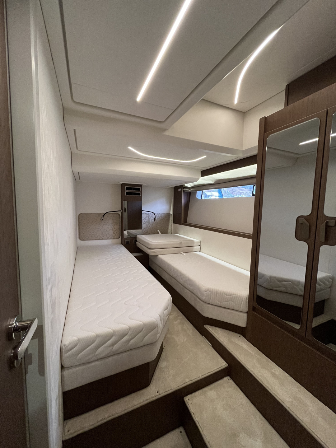 Picture 14 of announcement 30437