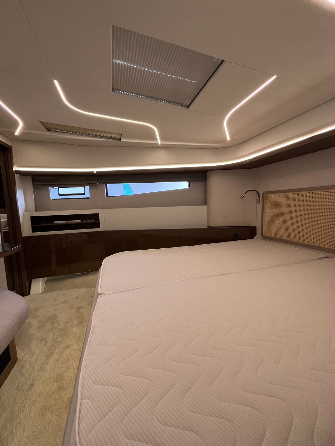 Picture 17 of announcement 30440