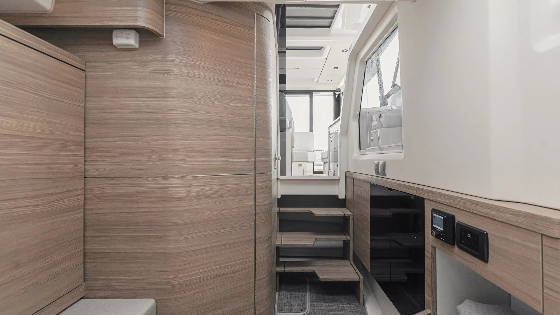 Picture 14 of announcement 30570