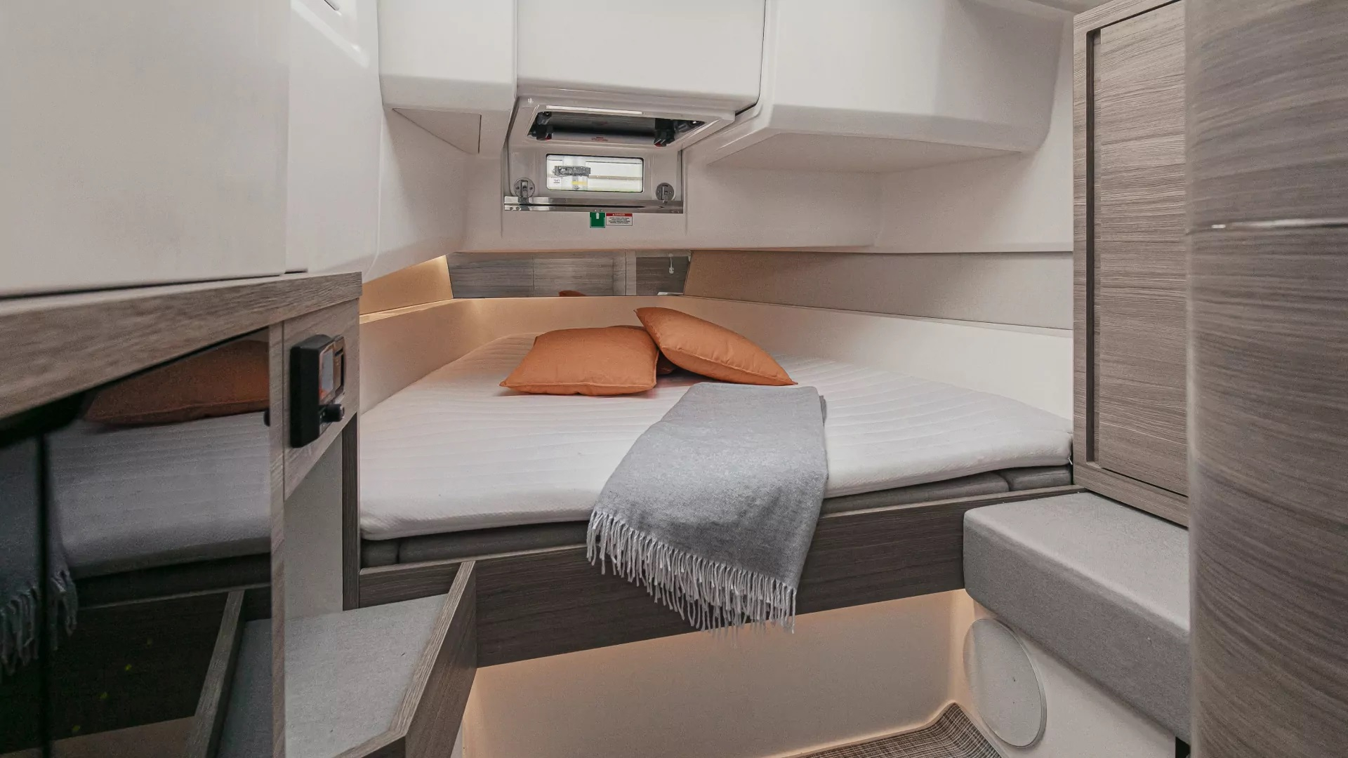 Picture 15 of announcement 30572